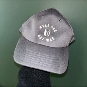 Make par not war hat